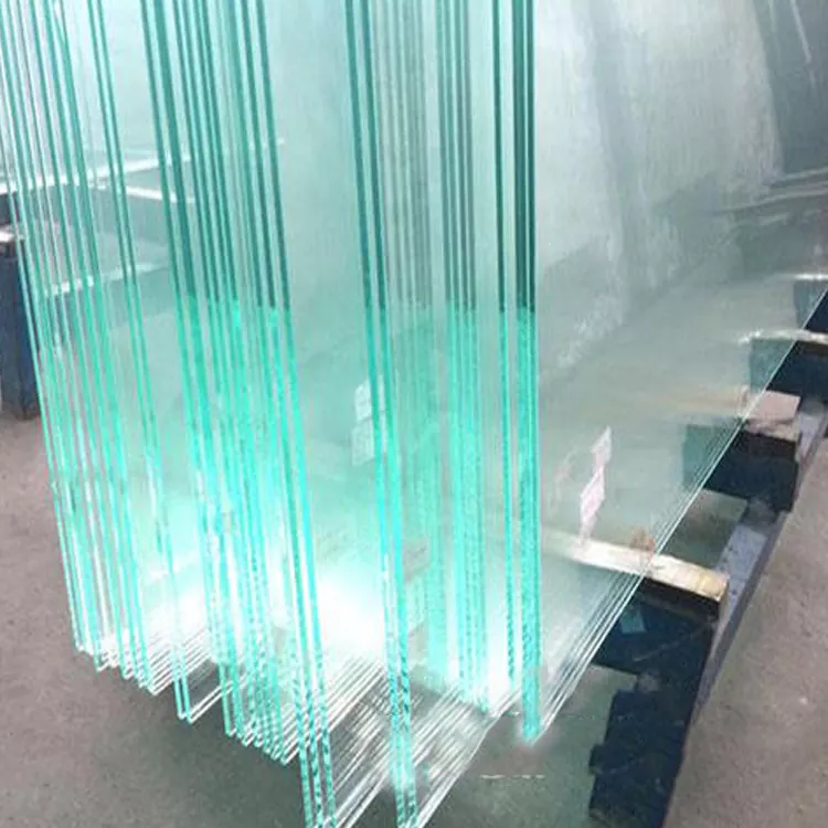 अल्ट्रा क्लियर ग्लास